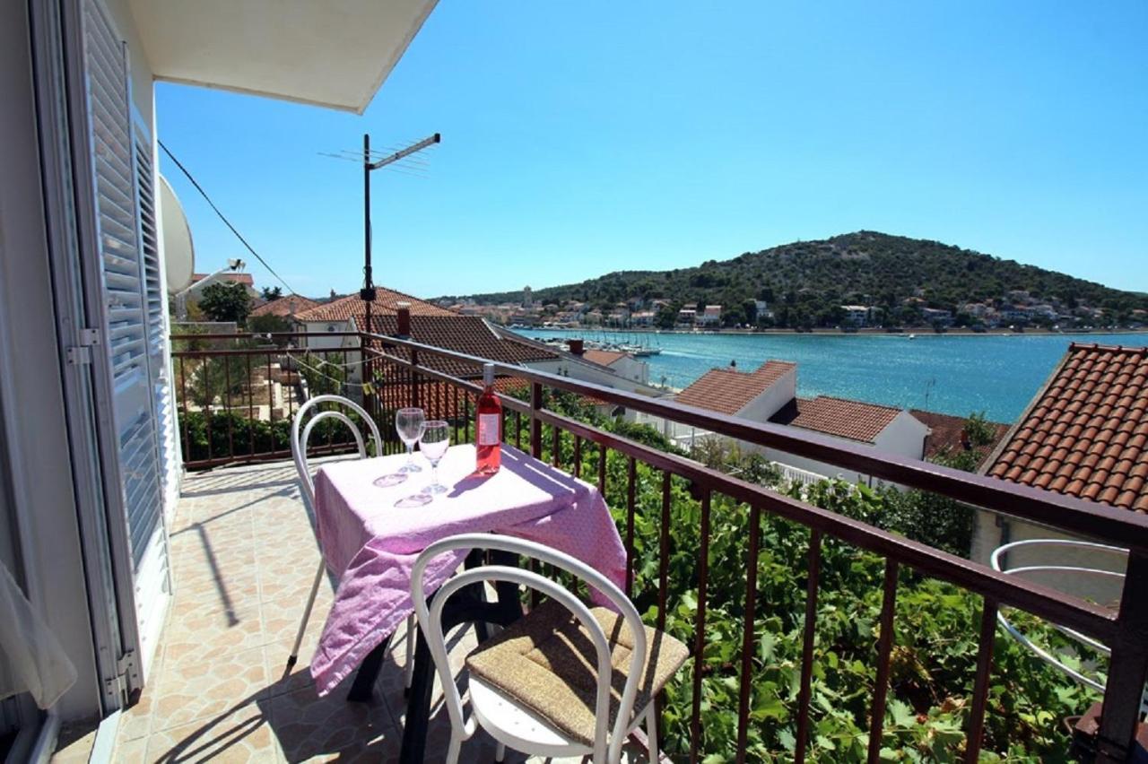 Apartmani Stanko Tisno Esterno foto