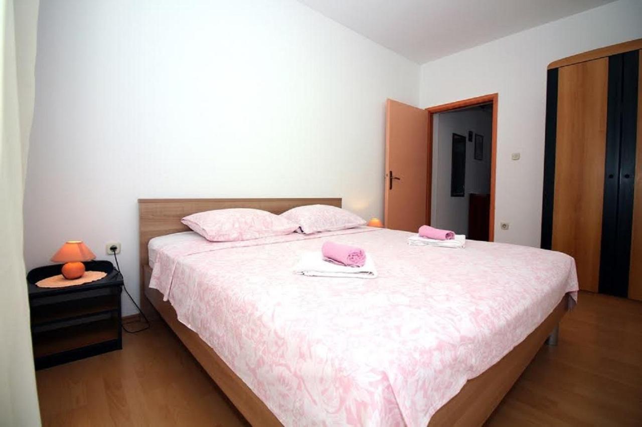 Apartmani Stanko Tisno Esterno foto