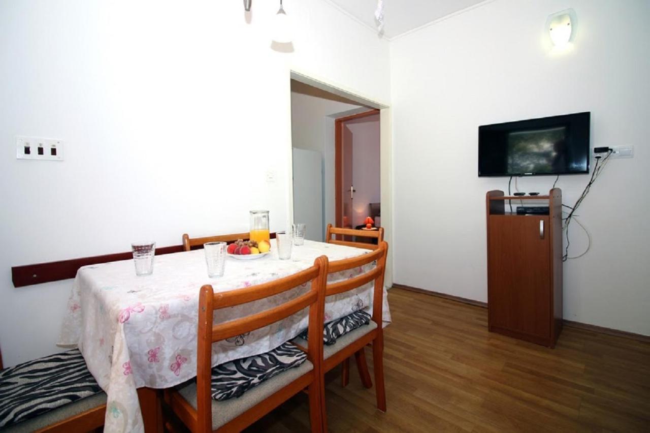 Apartmani Stanko Tisno Esterno foto